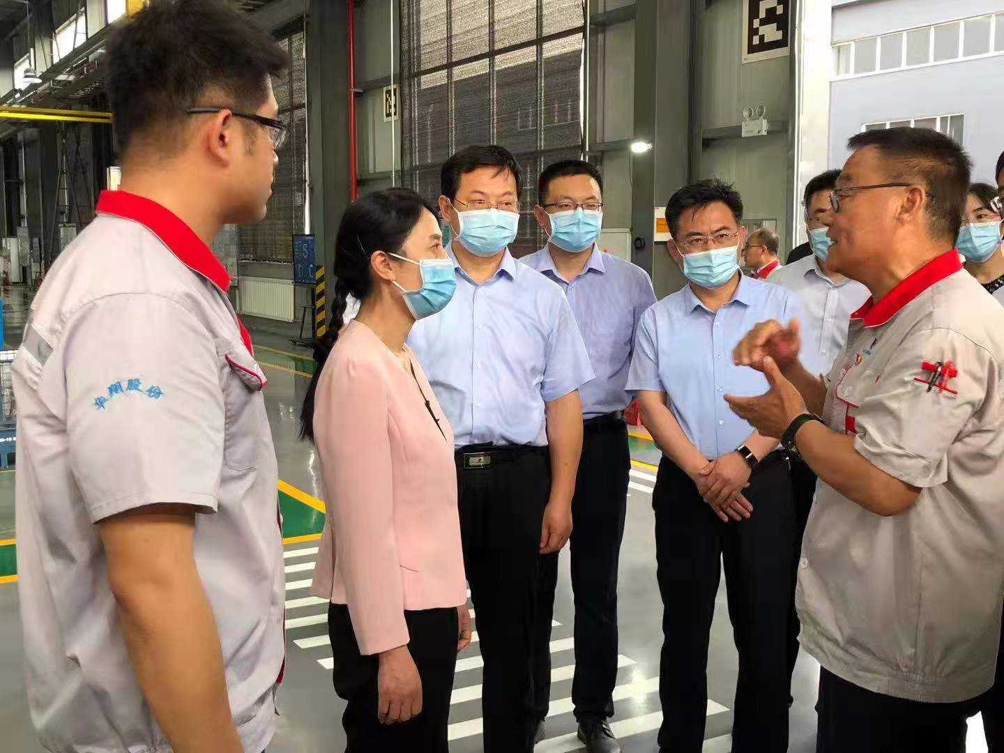 省委常委、組織部部長(zhǎng)陳安麗蒞臨我司調(diào)研企業(yè)黨建及運(yùn)行情況